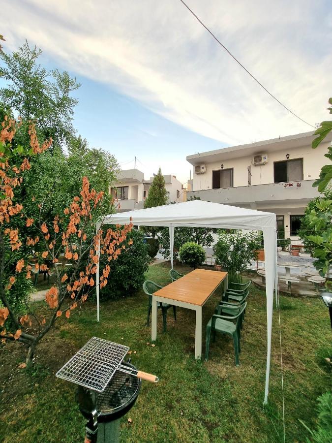 Guest House Vila Elezi Durrës Zewnętrze zdjęcie