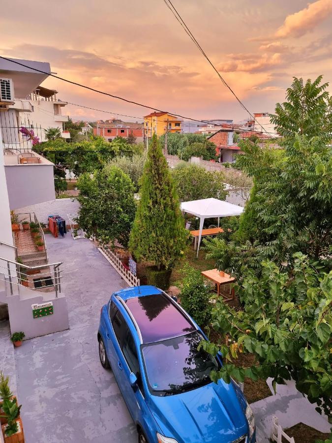 Guest House Vila Elezi Durrës Zewnętrze zdjęcie